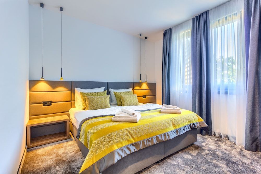 Bel Residence Deluxe Double or Twin Room 9