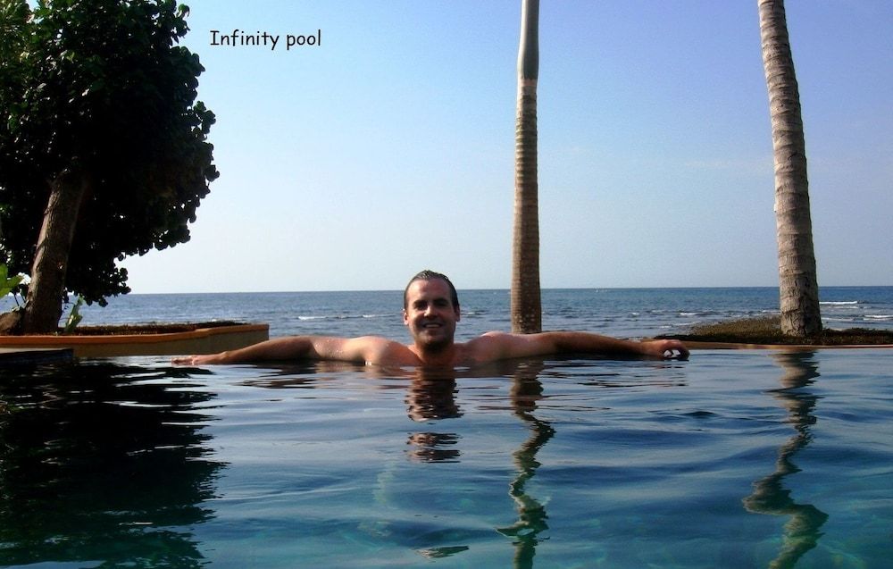 Infinity Pool
