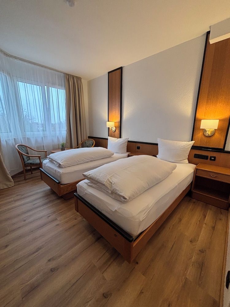 E&D Hotel Double Room 11