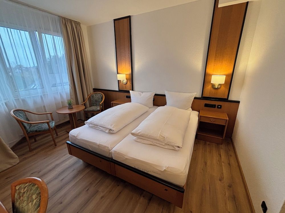 E&D Hotel Double Room 9