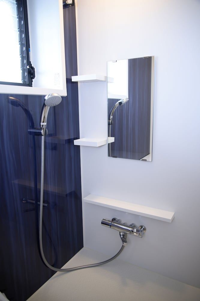 Hotel Central Yokohama Basic Double Room, Non Smoking, Balcony 11