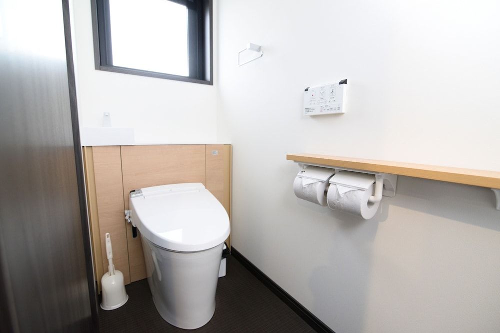 Hotel Central Yokohama Deluxe Double Room, Non Smoking, Balcony 7