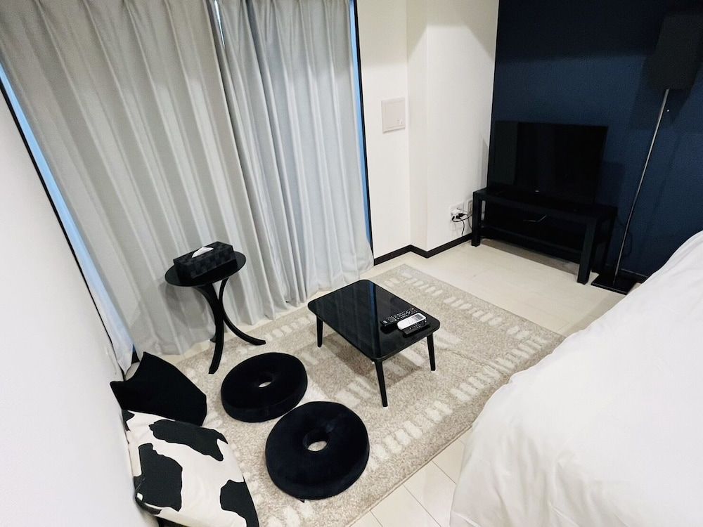 Hotel Central Yokohama Basic Double Room, Non Smoking, Balcony 13