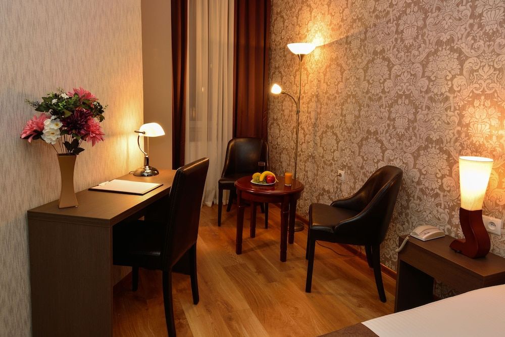 Hotel Diamond Standard Twin Room 11