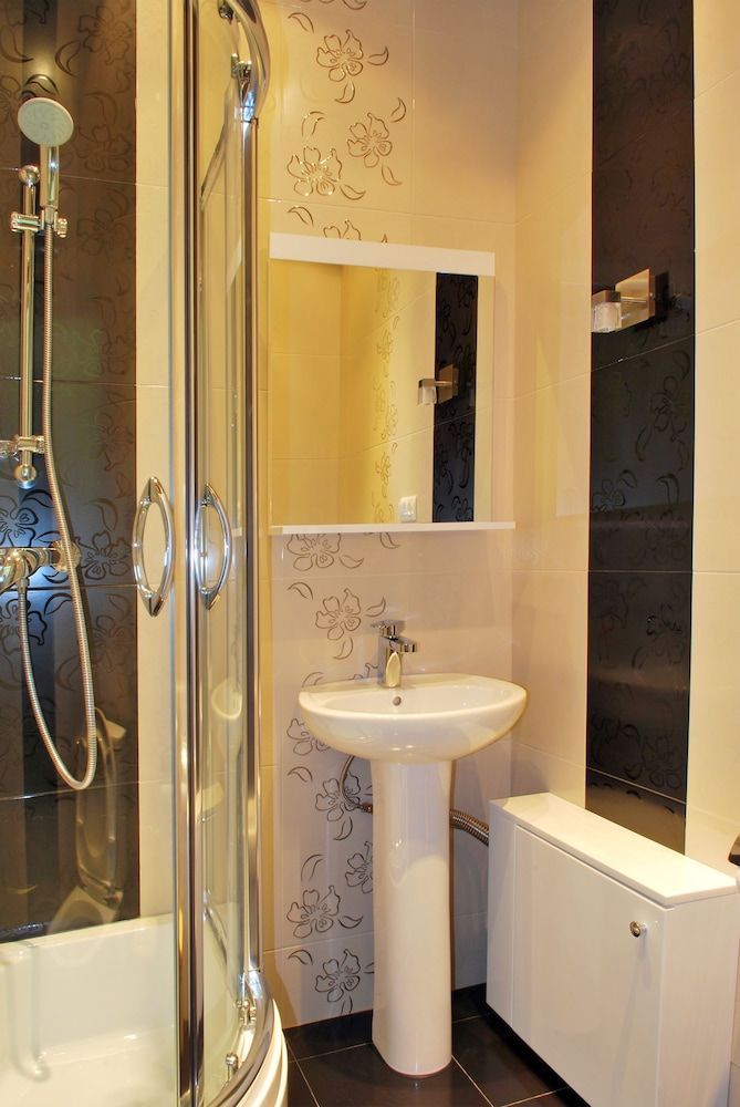 Hotel Diamond Standard Twin Room 8