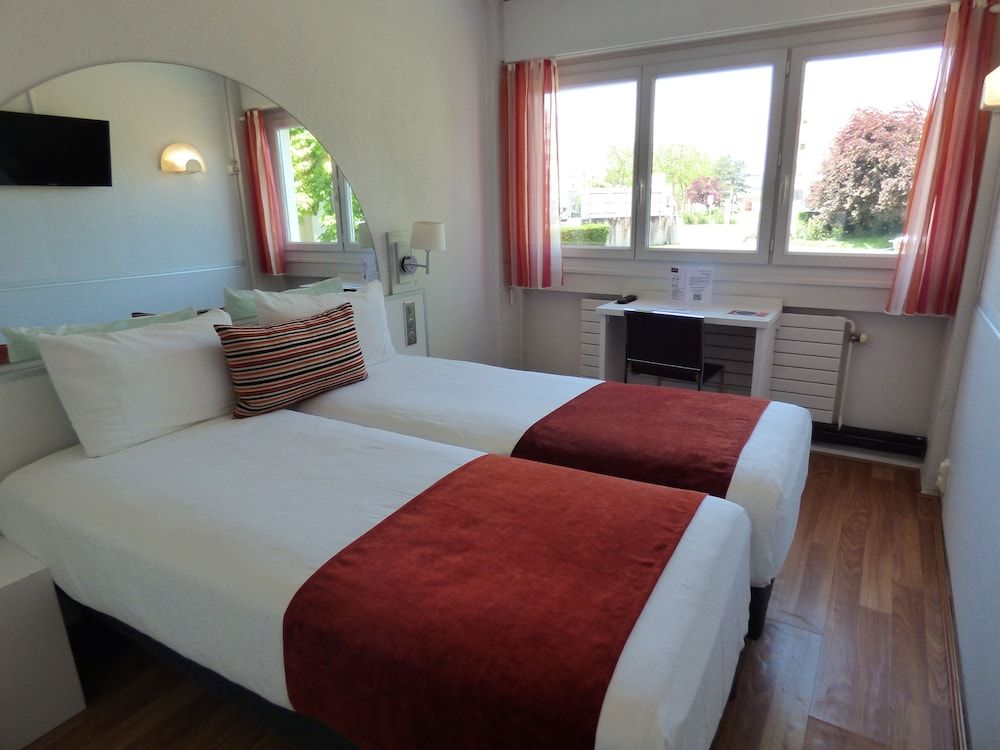 Cit'Hotel Escatel Standard Twin Room, 2 Twin Beds 2