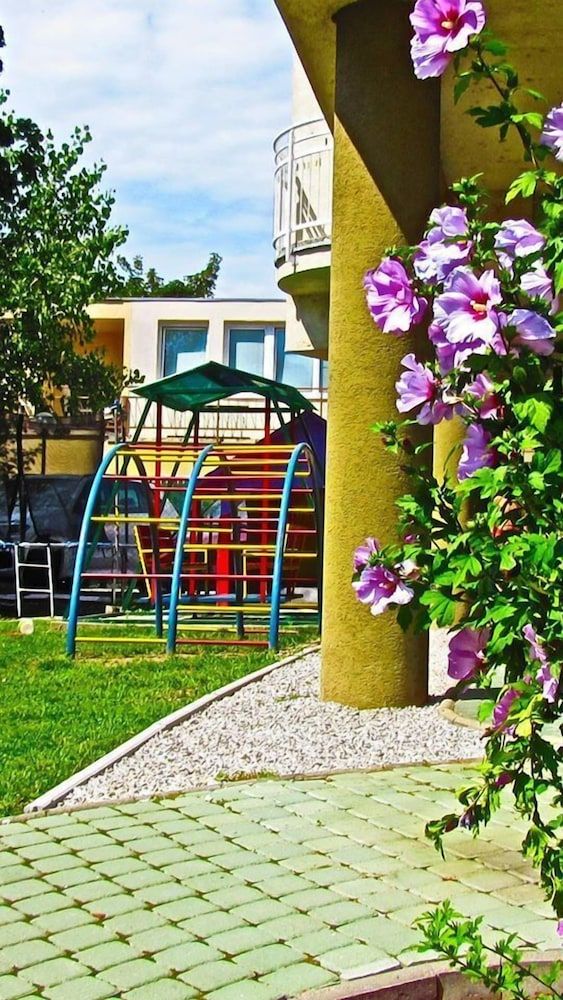 Children's Play Area