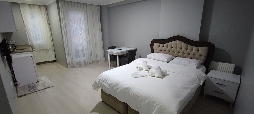 undefined Sunset Apart 4