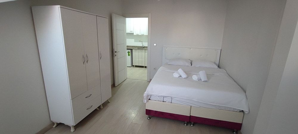 undefined Sunset Apart 2