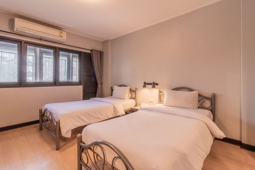 Intown Residence Superior Twin Room 3