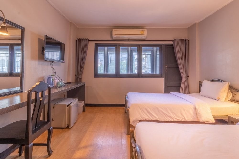 Intown Residence Superior Twin Room 5