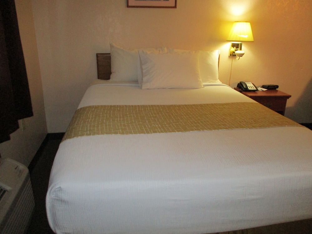 Room, 1 Queen Bed, Non Smoking