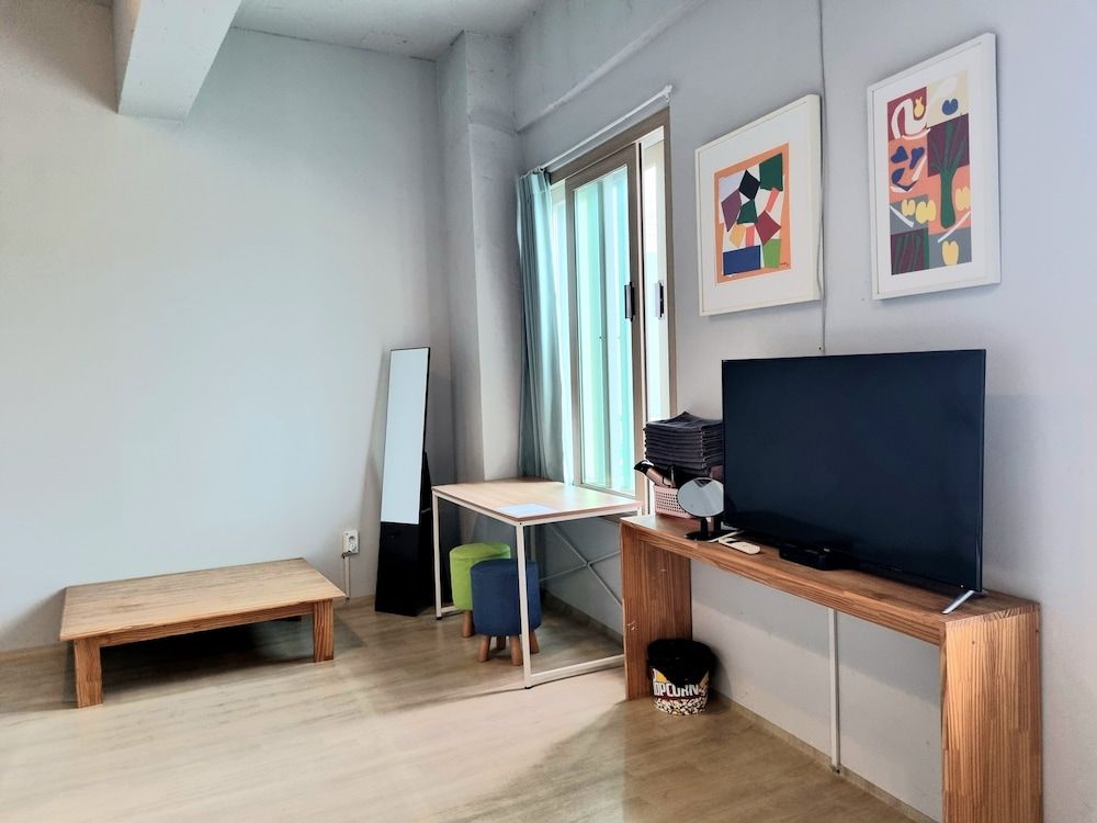 Wandonesia Deluxe Family Room 6