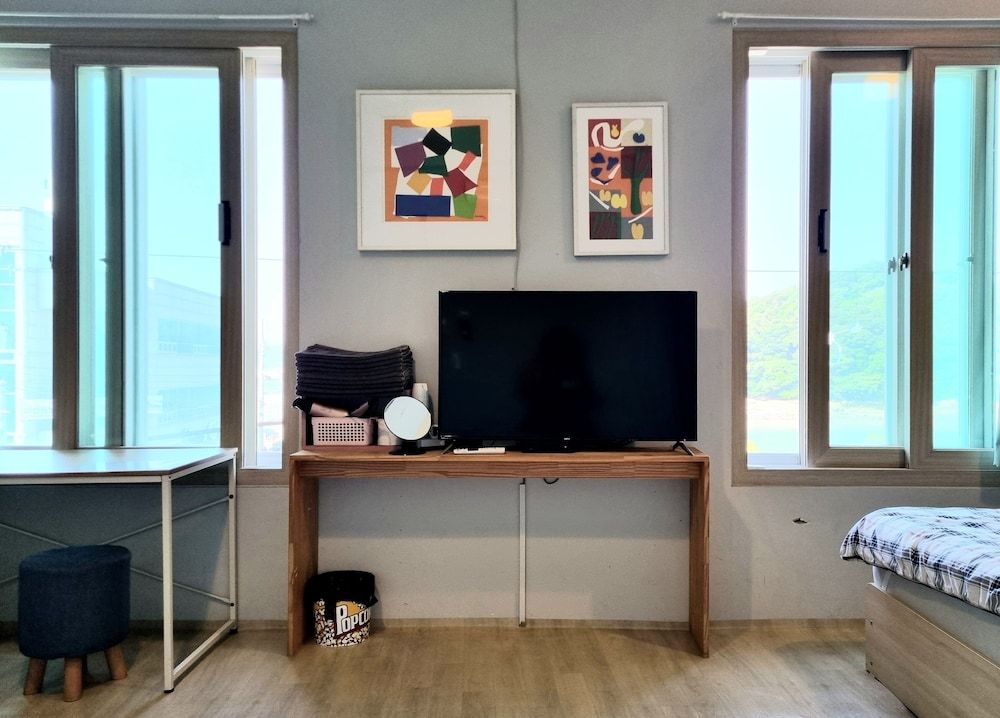 Wandonesia Deluxe Family Room 7