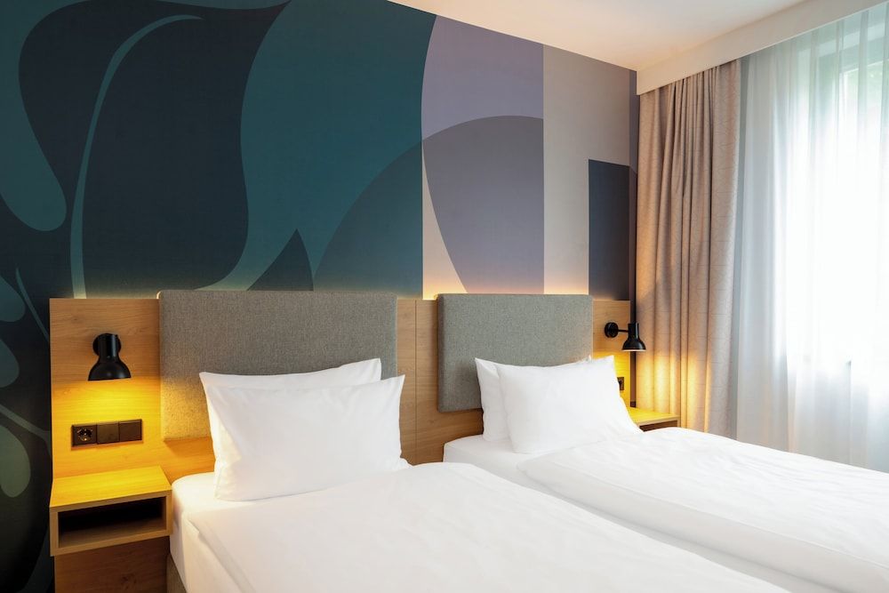 Holiday Inn Munich- Westpark by IHG Standard Room, 2 Twin Beds 2