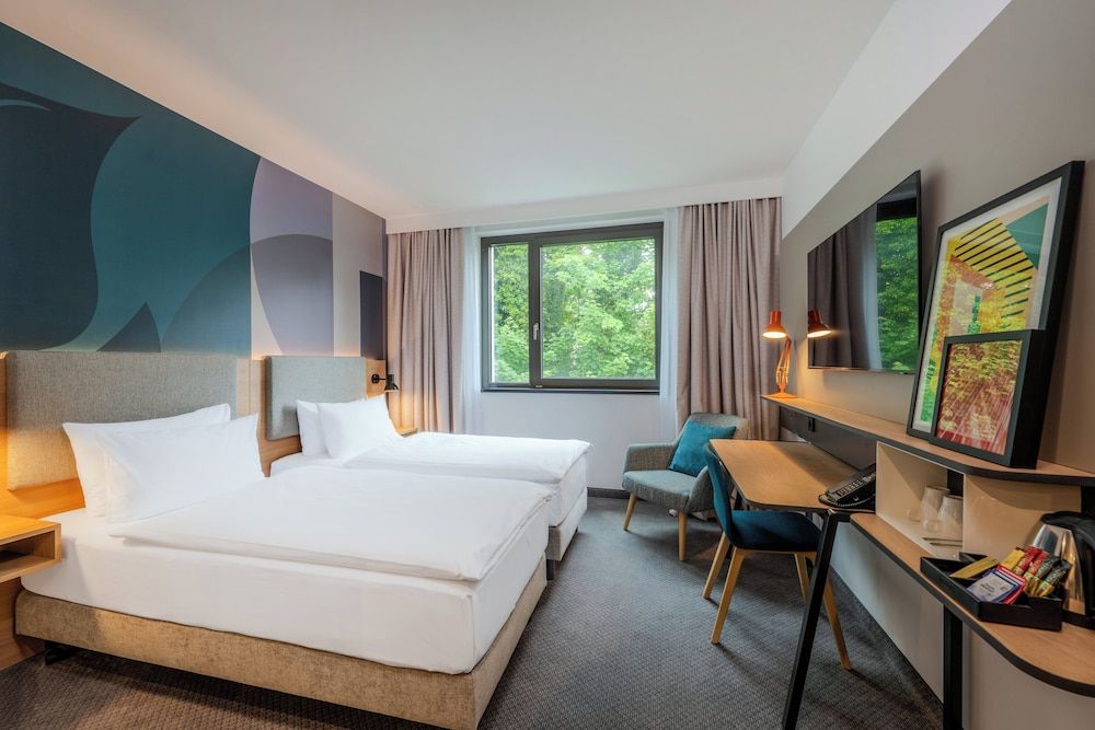 Holiday Inn Munich- Westpark by IHG Standard Room, 2 Twin Beds 5