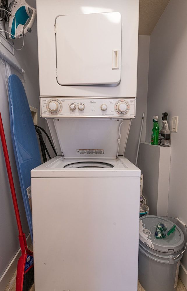 Luxurious Honeymoon & Anniversary Suite Romantic Apartment 10