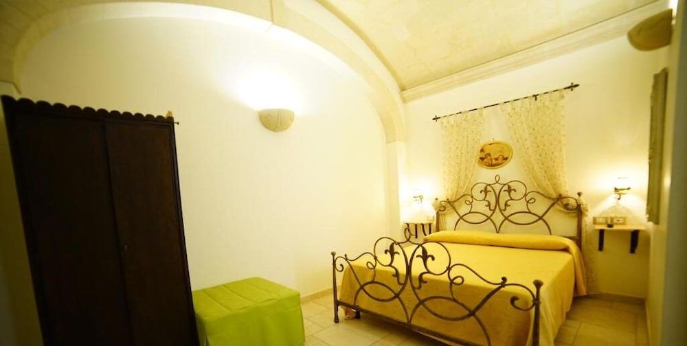 B&B Del Castelvecchio Classic Double Room 5