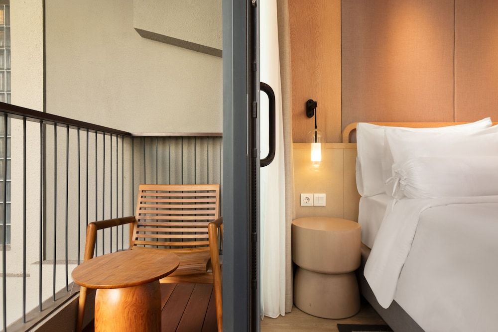 Beachwalk Residence Deluxe Suite, 2 Bedrooms 5