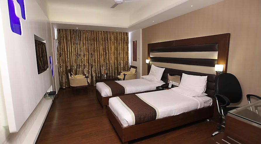 KC Residency Super Deluxe Room 6