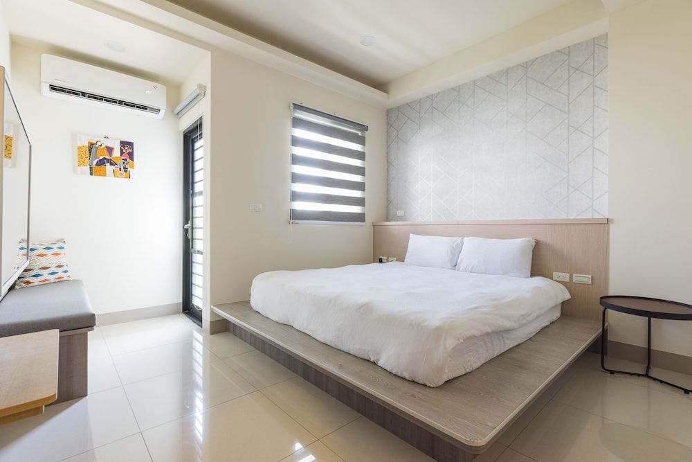 Superior Double Room (202)