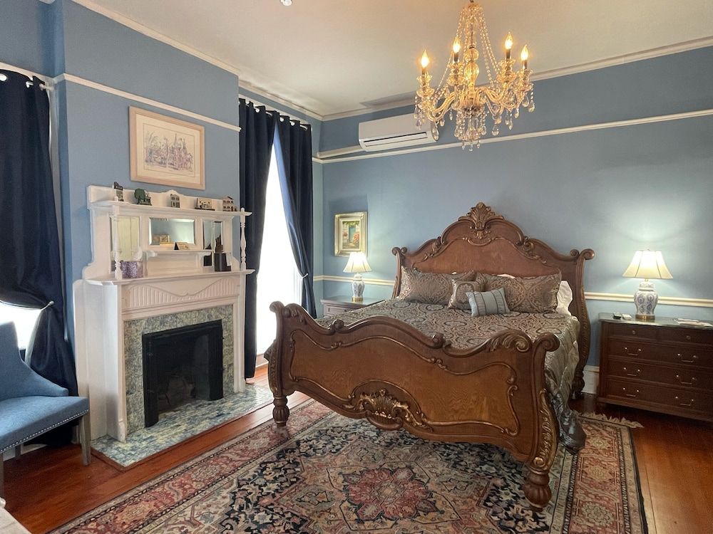 undefined Godley Manor 4