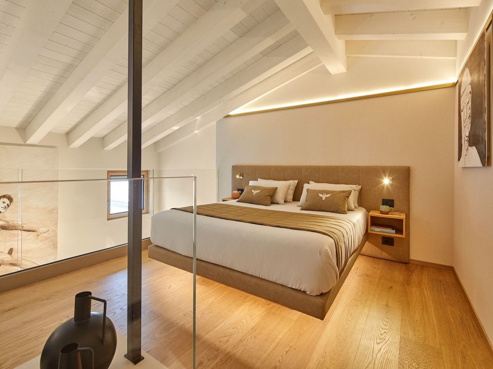 Royal Studio Suite