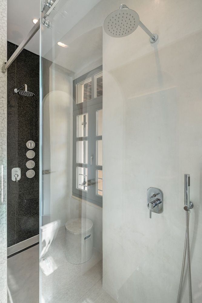 Malmo Historic Hotel Deluxe Double or Twin Room, Balcony, City View 5