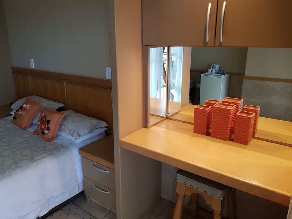 Bubez Guesthouse Deluxe Room (2) 21