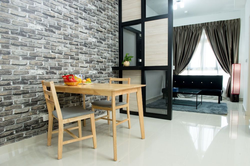 Ezzyhome Medini Premier Apartment, 2 Twin Beds 2