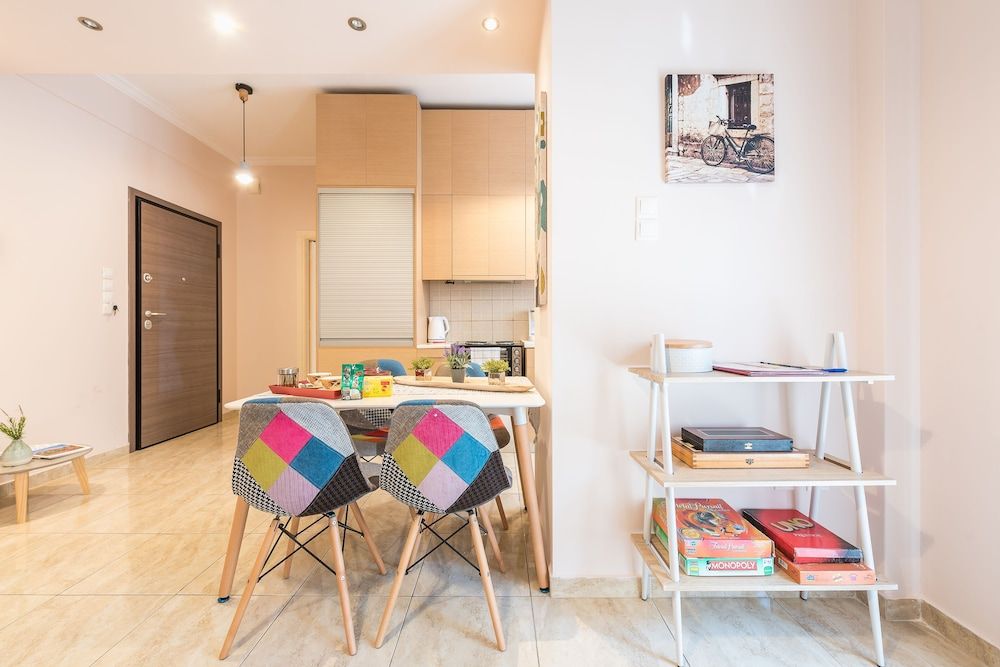 Stylish Acropolis Apartment  by Cloudkeys City Apartment 20