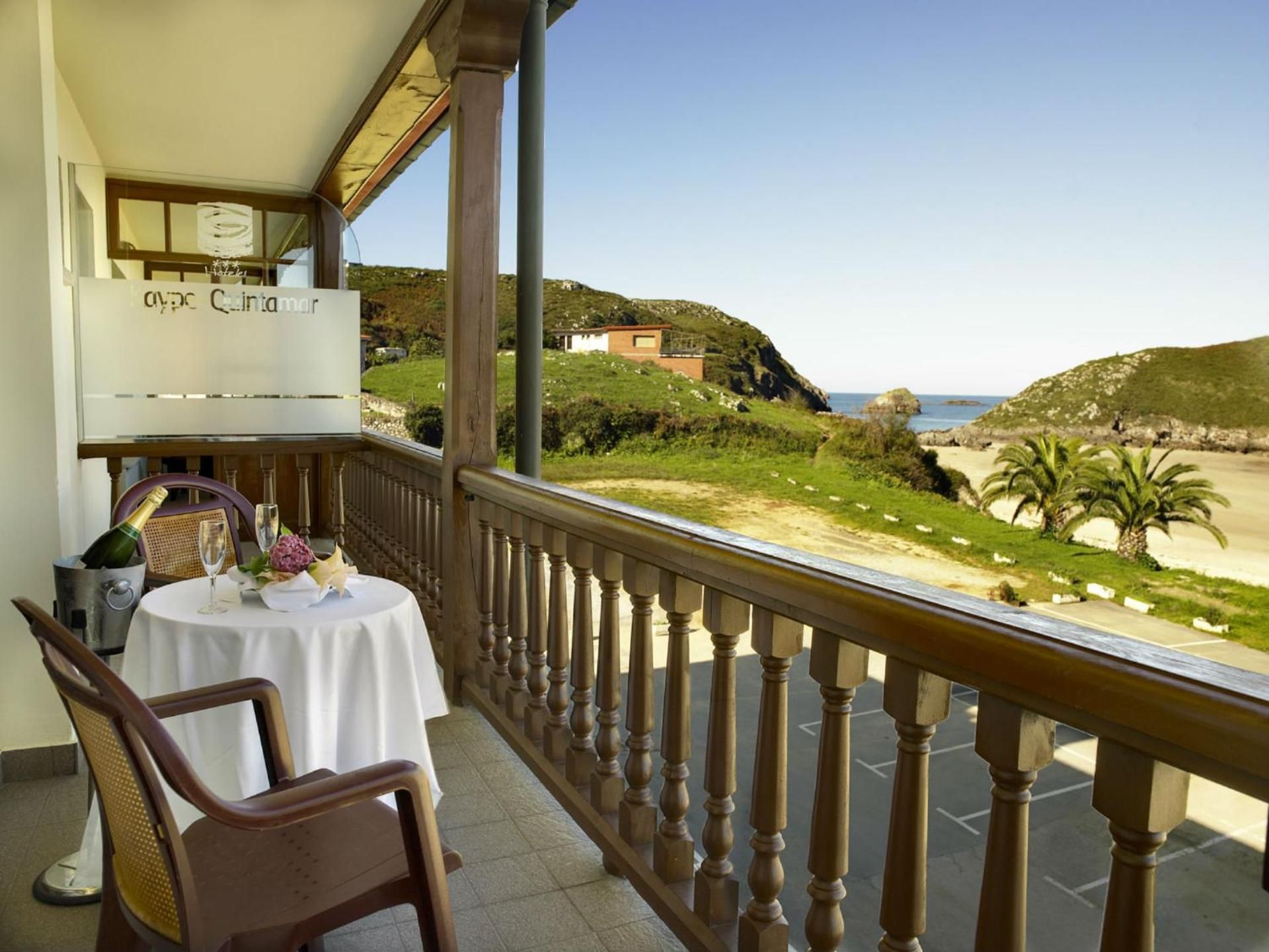 Double Room with Extra Bed and Sea View