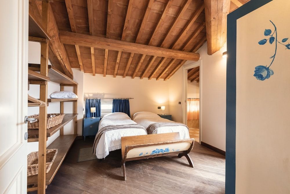 Residenza Santa Cecilia Superior Apartment, 2 Bedrooms, 2 Bathrooms, Sea View 4