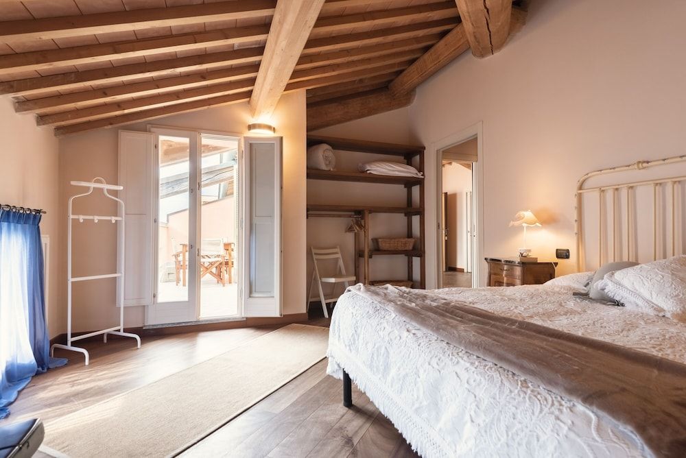 Residenza Santa Cecilia Superior Apartment, 2 Bedrooms, 2 Bathrooms, Sea View 3