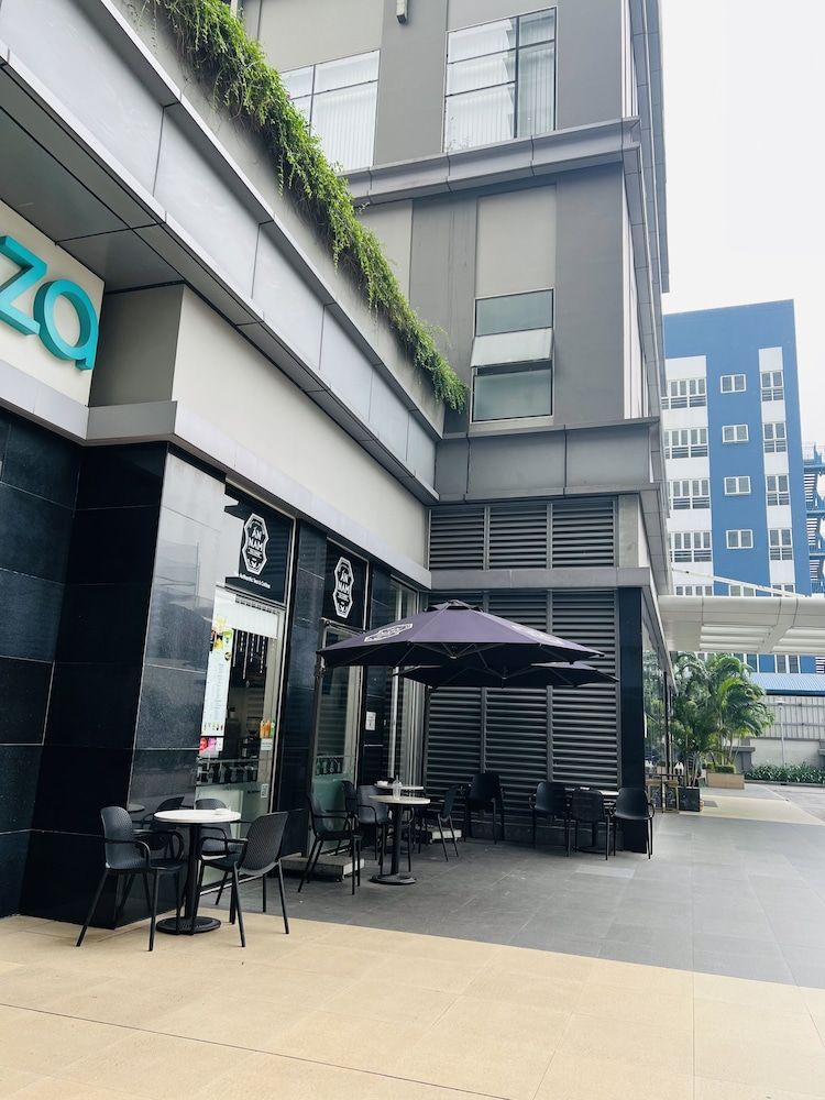 undefined Sunrise City Apartment 10