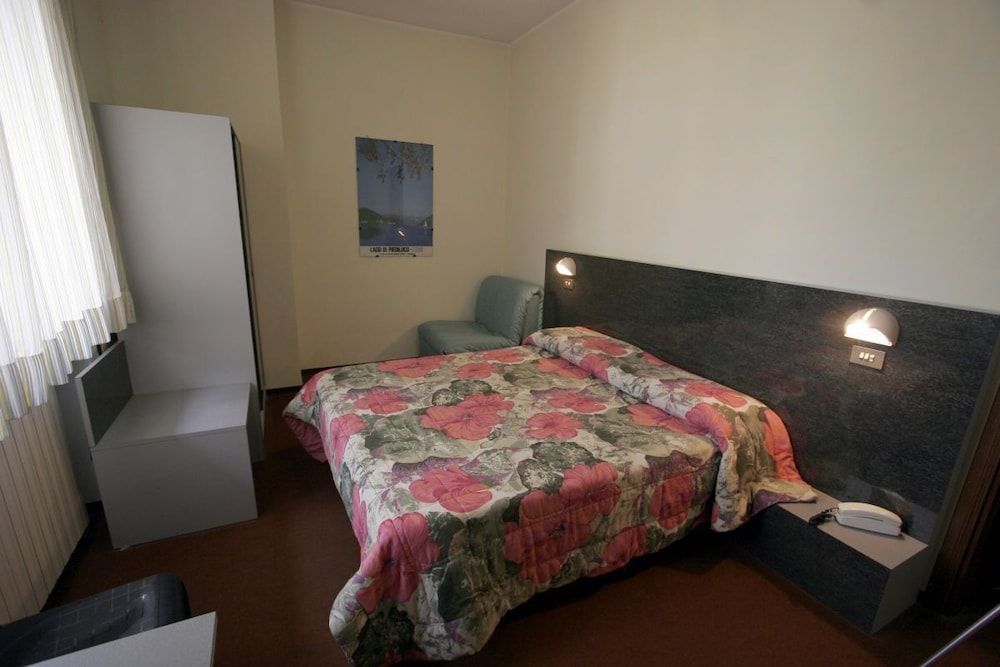 Hotel Fina Standard Double or Twin Room 6