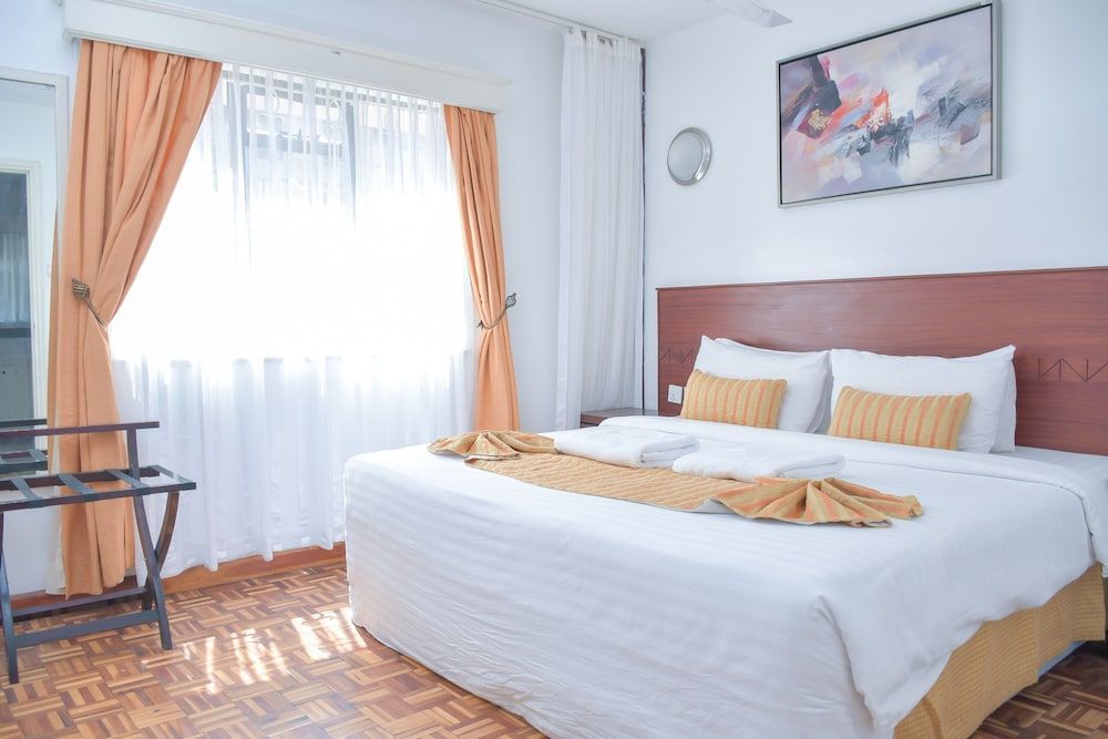 Homes by Della Standard Apartment 5