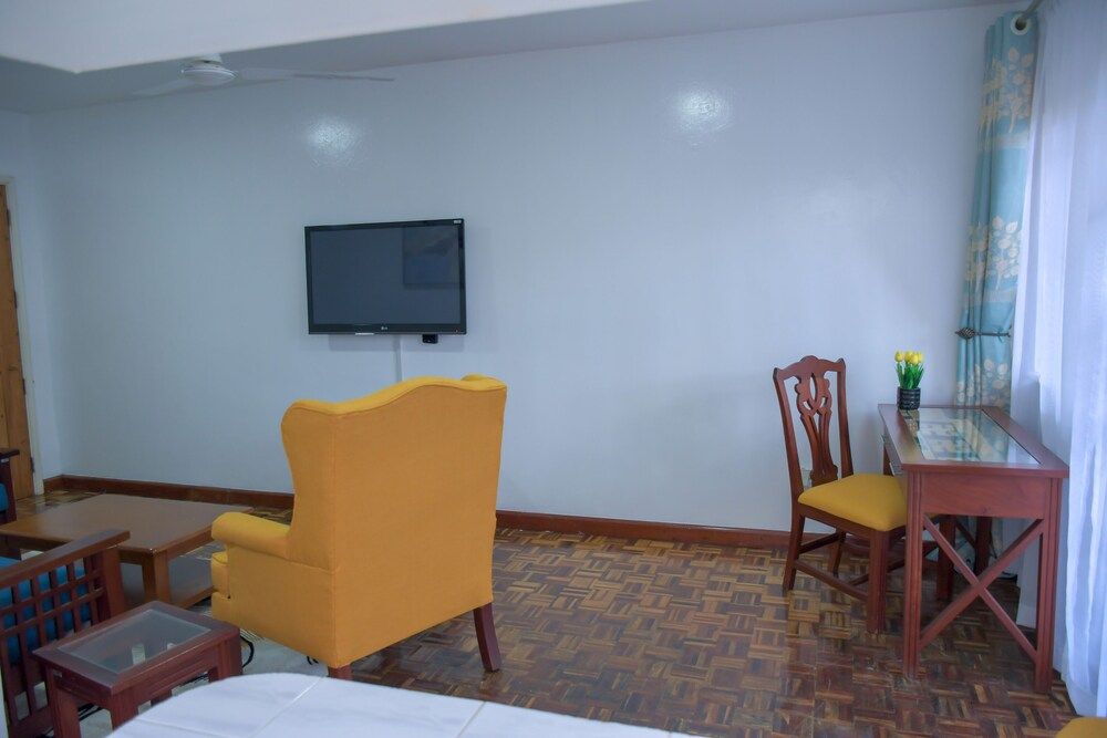 Homes by Della Standard Apartment 3