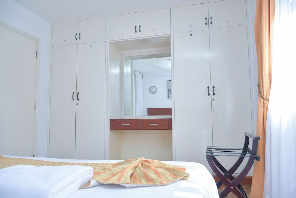 Homes by Della Standard Apartment 9