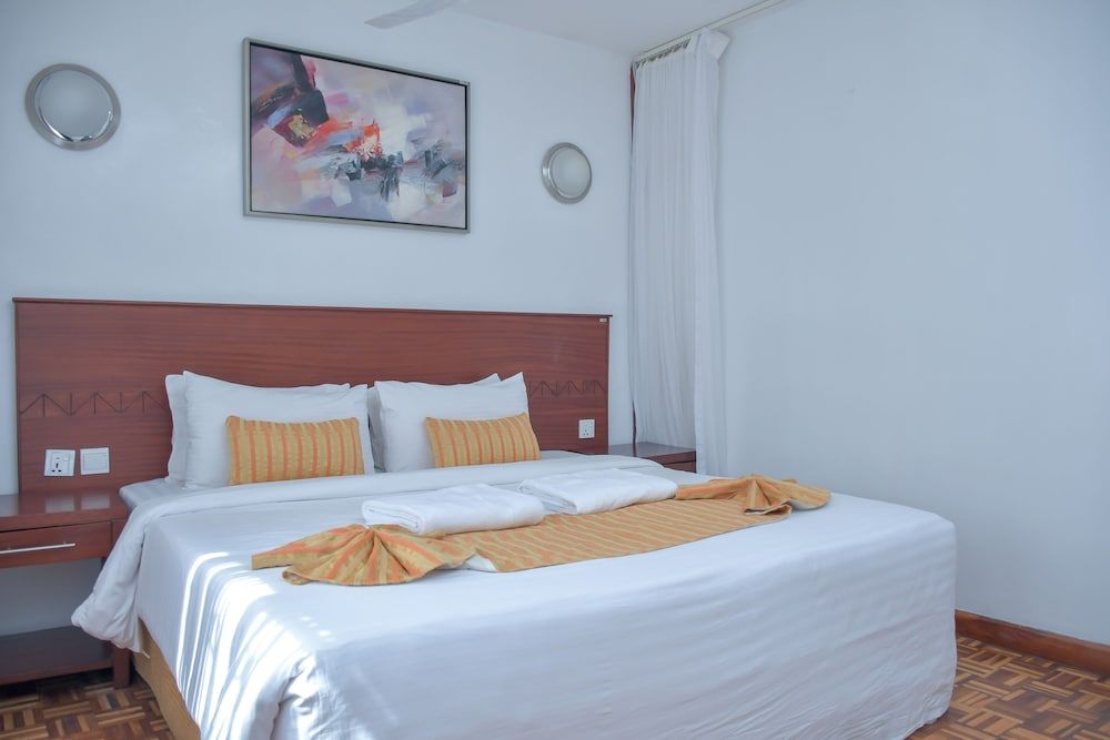 Homes by Della Standard Apartment 6