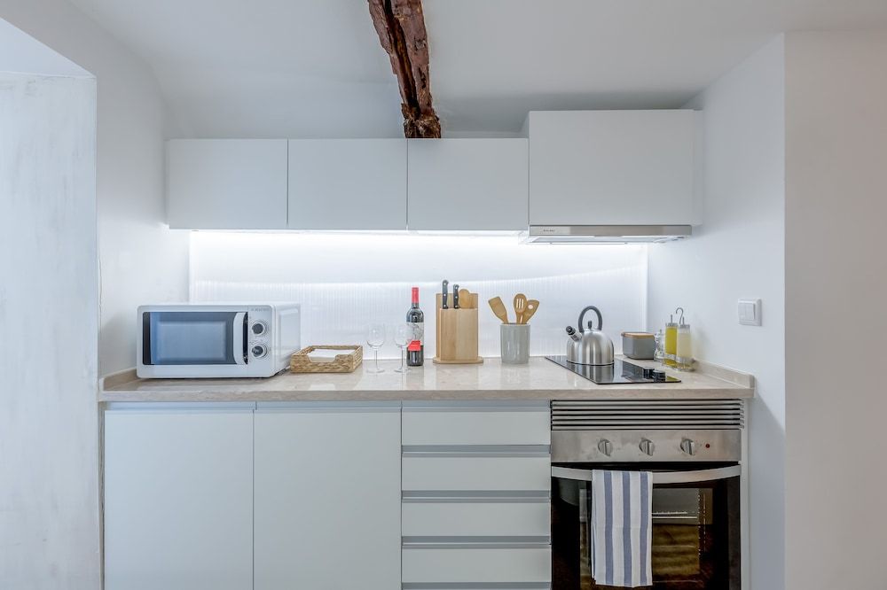 undefined Renovated Typical Baixa Apartment, By TimeCooler 7