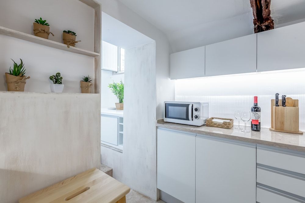 undefined Renovated Typical Baixa Apartment, By TimeCooler 10