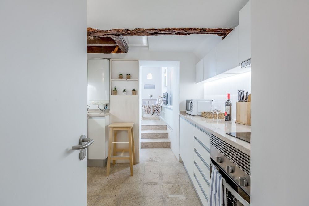 undefined Renovated Typical Baixa Apartment, By TimeCooler 6