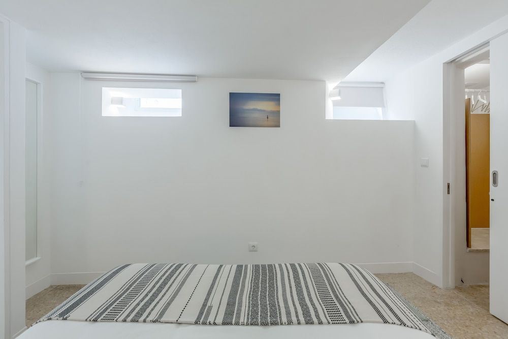 undefined Renovated Typical Baixa Apartment, By TimeCooler 4