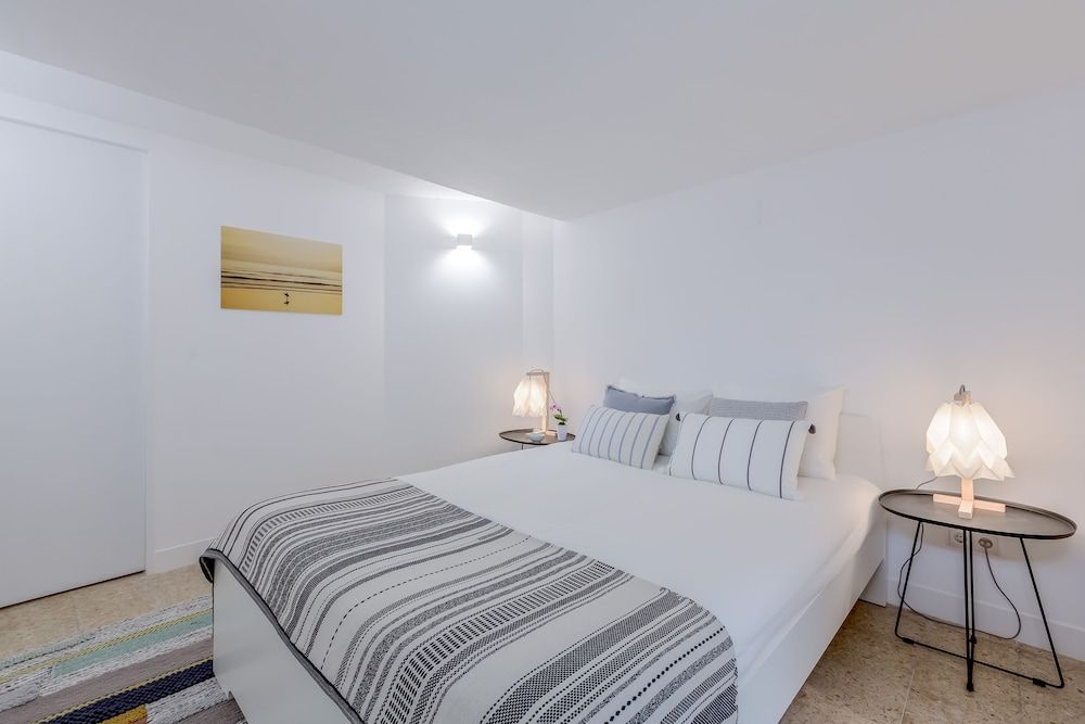 undefined Renovated Typical Baixa Apartment, By TimeCooler 3