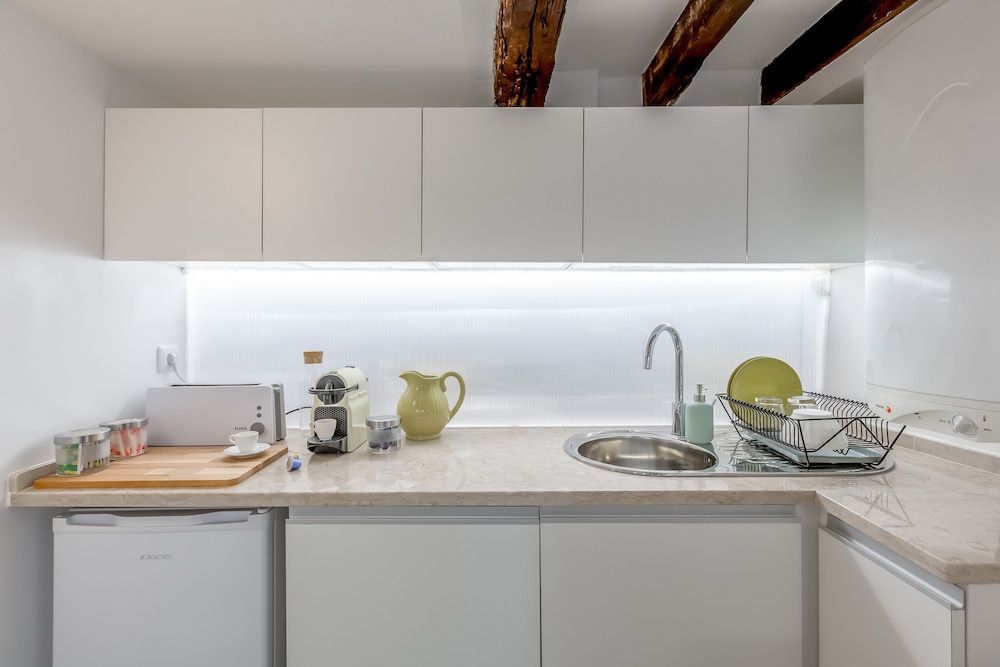 undefined Renovated Typical Baixa Apartment, By TimeCooler 9