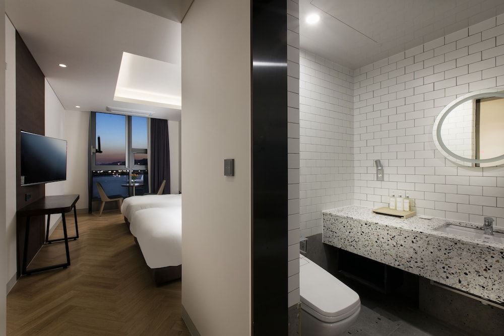 Oia Hotel Twin Room 5