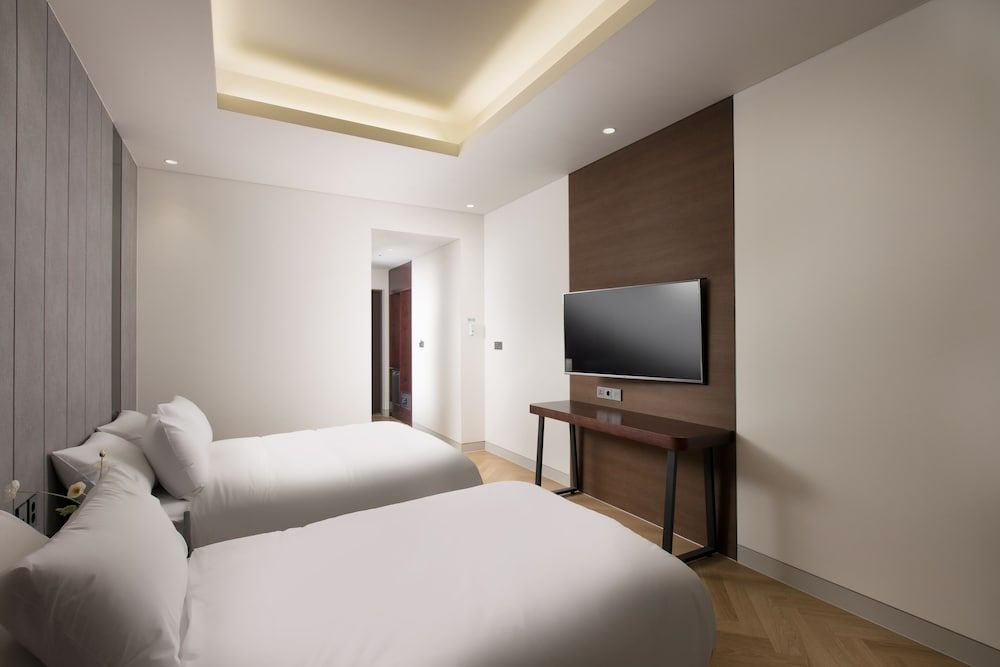 Oia Hotel Twin Room 2