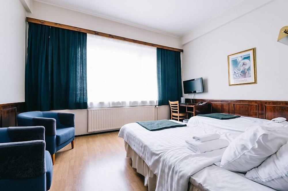 Comfort Guesthouse Economy Double Room, 2 Twin Beds, Non Smoking 5