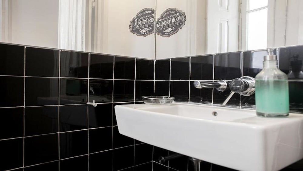 Find Me Inn Boutique Penthouse Apartment, 4 Bedrooms, City View 45